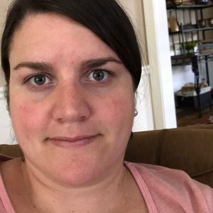 Meet your Posher, Caroline